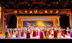 武冈丝弦戏《铜鹅情》全国巡演，地方剧种焕发新生机
