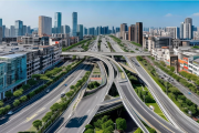 邵东商贸城周边路网升级，新增潮汐车道缓解拥堵，提升城市交通效率