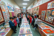 隆回滩头年画传承基地落户职业中专，学生作品远销海外，传统文化焕发新生