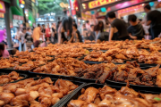 隆回瑶乡腊味节盛大开幕，高山烟熏肉直播间10分钟售罄5000份，引爆美食狂欢！