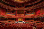 邵东木偶戏《智取威虎山》全国巡演：红色经典与传统技艺的完美融合，赢得观众的一致好评
