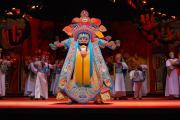邵阳傩戏“变脸王”刷新吉尼斯世界纪录，单场表演32种面具切换，传统艺术魅力再展风采
