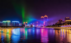 北塔区资江风光带夜游航线开通，两岸光影秀点亮城市夜景